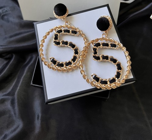 Boucles oreilles chiffre 5 - boucles,