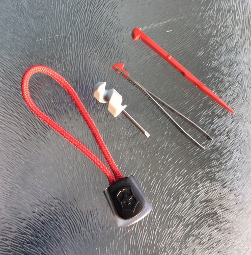 Neuf set rouge - pincette, /