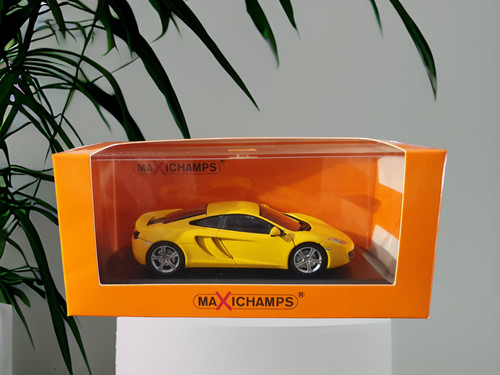 Voiture miniature maxichamps