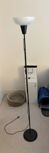 Lampadaire ikea sur pied noir - lampadaire,