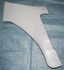 carénage flanc gauche brut