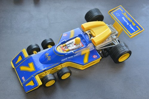 Miniature auto joustra tyrrell - auto,