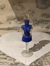 Flacon de parfum mannequin au