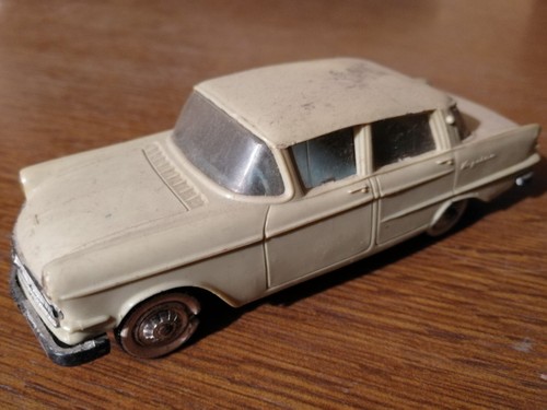 Voiture norev opel kapitan - norev,