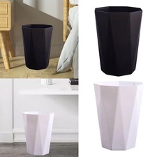 Petite Poubelle, Conteneur à