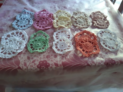 Petits napperons crochet - 20,
