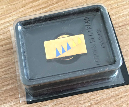 Rare pin vintage club - rare,