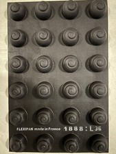 Sasa Demarle Flexipan Origine FP1888 - Half-Sphere Spiral 18 x 26 Baking Mold