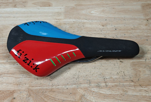 Fizik antares saddle - r3,