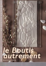 LE BOUTIS AUTREMENT -