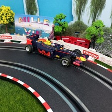 Voiture pour circuit Carrera