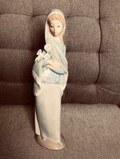 Figurine statuette en