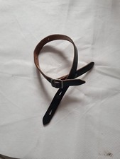 Très Très belle jugulaire