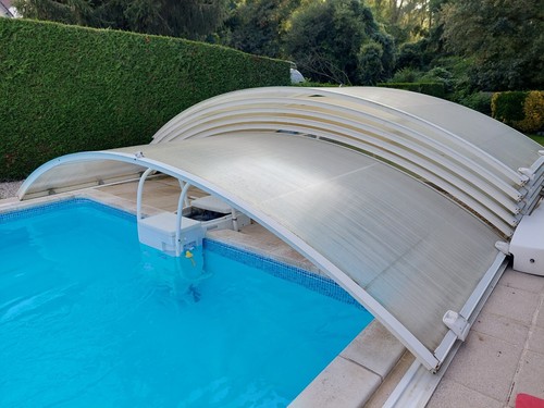 Abri piscine