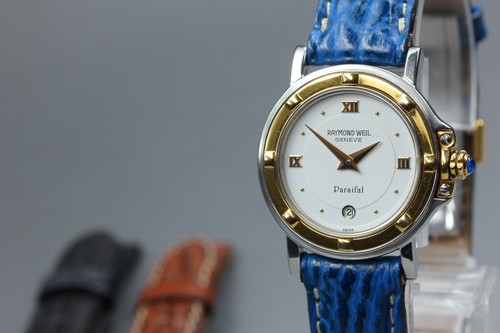 Montre quartz pour femme - à,