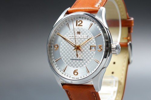 Presque comme neuve - [], montre