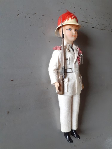 Poupée ancienne soldat garde - ancienne,