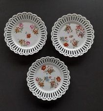 LOT DE 3 PETITES ASSIETTES