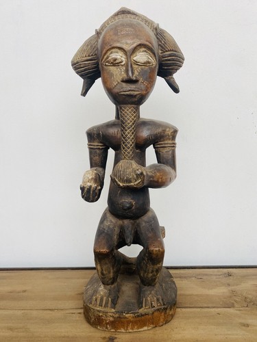 Statue africaine avec bol - ,