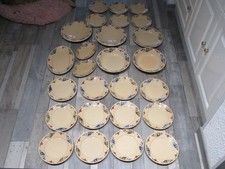 Ancien service à vaisselle