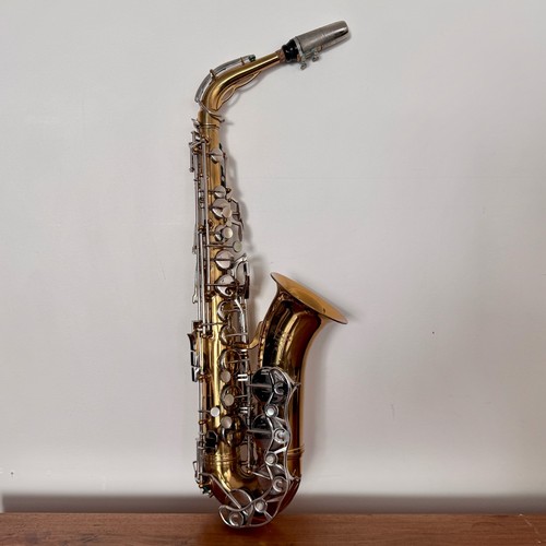 Saxophone marque cuesnon - de,
