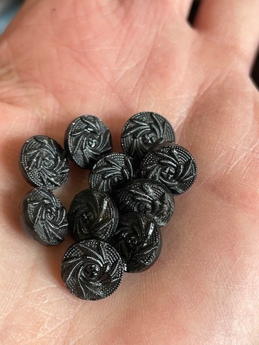 Tres jolis petits boutons - 10,