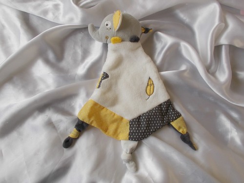 Doudou éléphant blanc