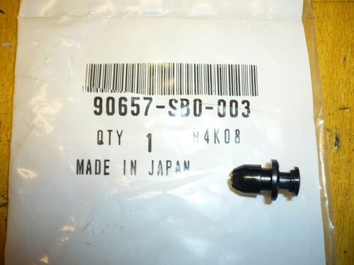 Attache agrafe carenage honda - agrafe,