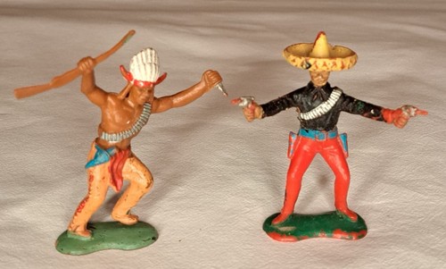 Lot figurines crescent - de,