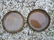 petits plateaux de balance en