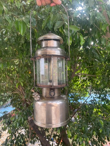 Ancienne lampe lanterne - , à