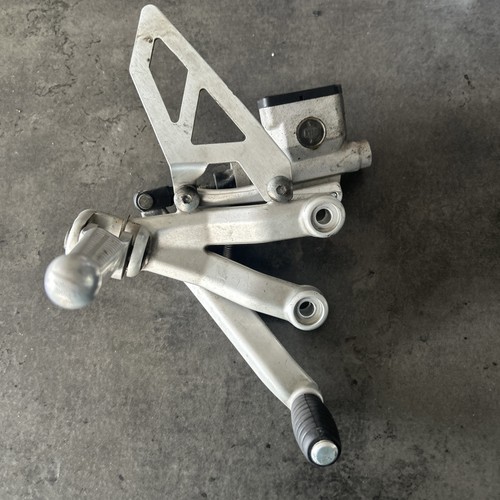 Maitre cylindre arriere moto - maitre,