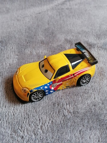 Voiture miniature disney - disney, pixar
