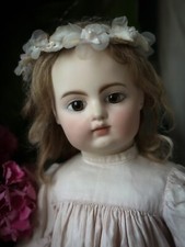 Flower crown for antique doll 