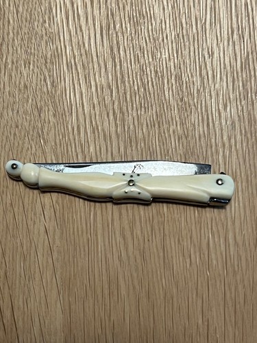 Laguiole besset jeune aile - aile, de