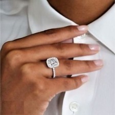 Bague de fiançailles diamant