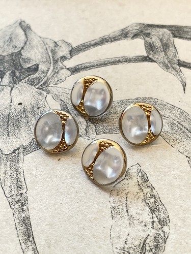 Petits boutons verre - boutons, en