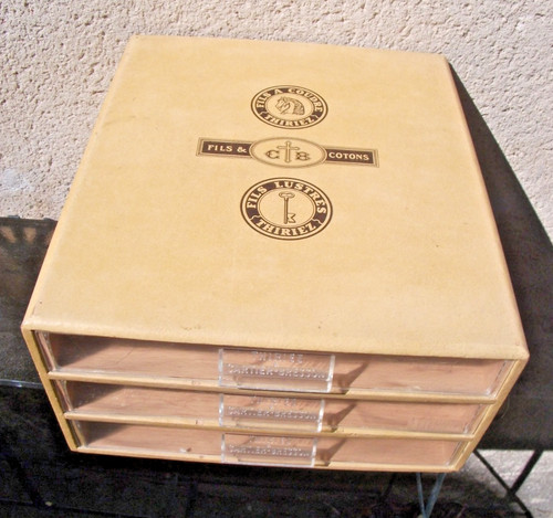 Boîte rangement bobines - , fil
