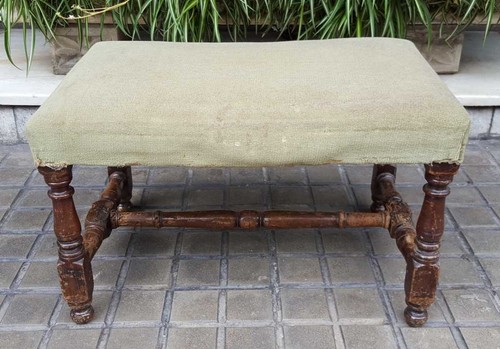 Banc pieds bois de noyer - pieds.,