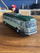 BUS SAVIEM SC1 de 1964 vert et