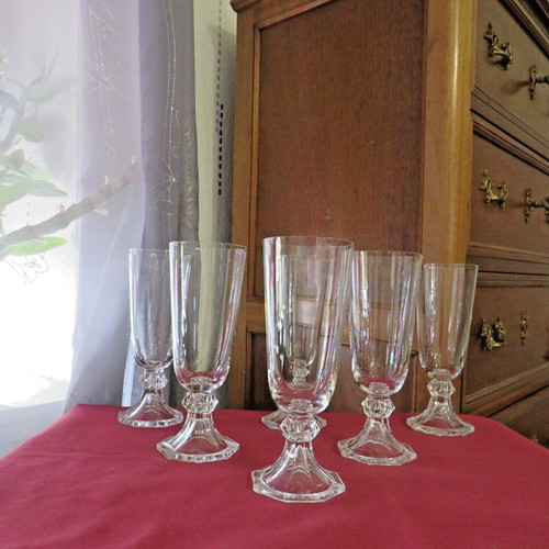 Flutes champagne en - flutes, a