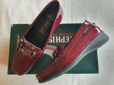 chaussures en cuir verni