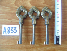 LOT A833 DE 3 CLÉ CLÉS CLEFS