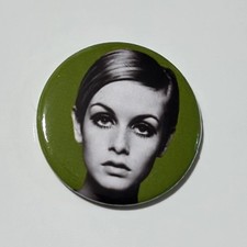Twiggy Fashion Pin Button Badge Retro 60s Vintage Style Mod Lapel D-pin 1 inch