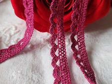 Dentelle vintage rose fushia