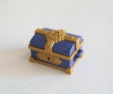 Playmobil Pirates - Blue & Gold Prison Treasure Chest 5139 Room 4255 Hook Used