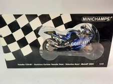 Minichamps Yamaha YZR-M1 #46 Valentino Rossi MotoGP 2004 1/12 122043046