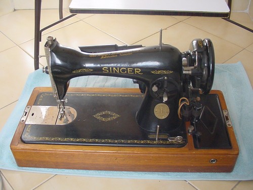 Machine coudre singer - À,