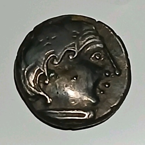 Monnaie gauloise argent tête - argent,,