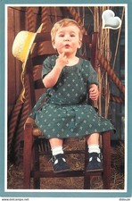 Children - Picture - Others - Child sitting on a chair - Hat - CPM - See Sc